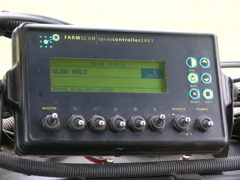 Farmscan 24V1 slow hold screen