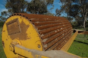 image of cross ribbed roller